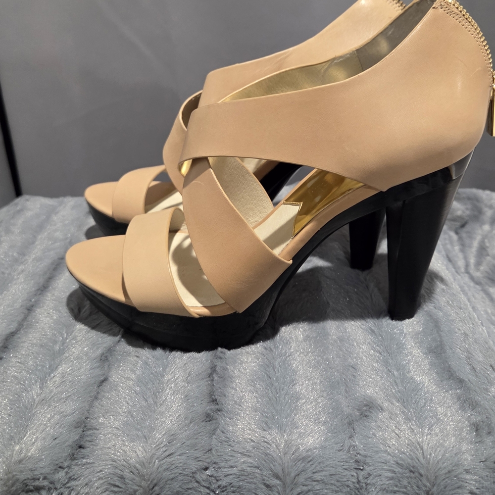 Michael Kors Women's Tan Strappy Sandals - Picture 2 of 5